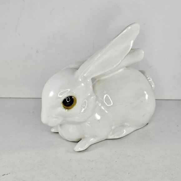 Freeman McFarlin White Rabbit Figurine Lying Down Yellow Eyes *Repaired Foot* - Picture 2 of 10